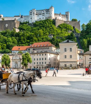 Kapitelplatz mit Festungsblick